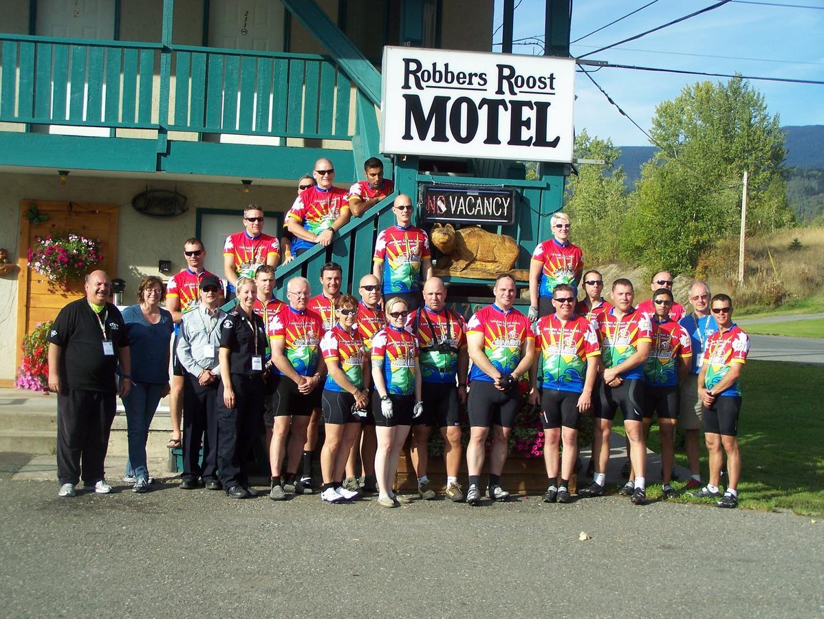 Robber's Roost Motel New Hazelton Buitenkant foto
