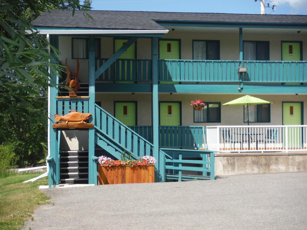 Robber's Roost Motel New Hazelton Buitenkant foto