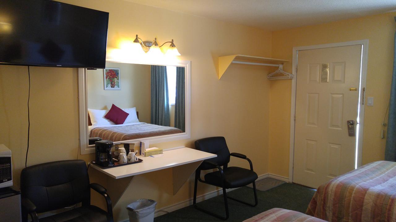 Robber's Roost Motel New Hazelton Buitenkant foto